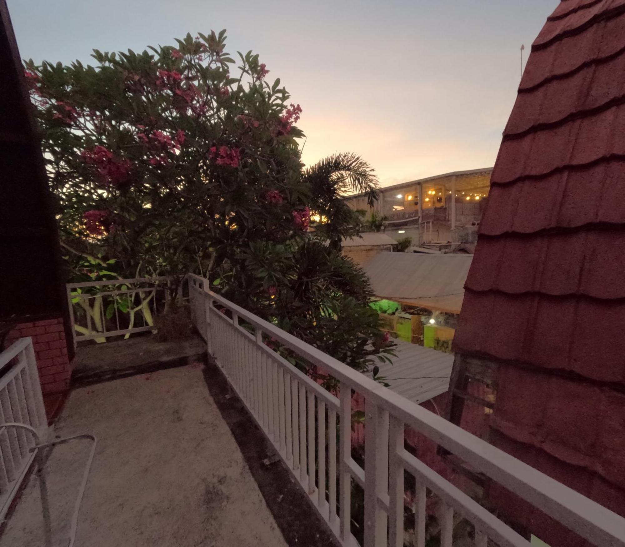 Banana Leaf Bungalow Gili Trawangan Exterior photo