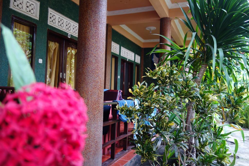 Banana Leaf Bungalow Gili Trawangan Exterior photo